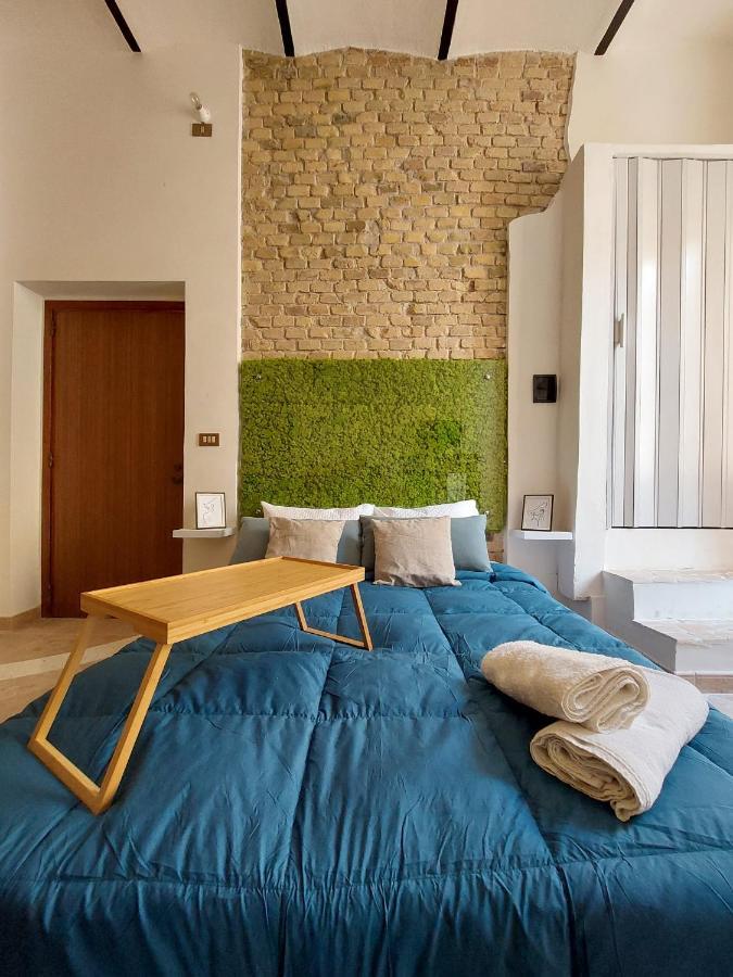 לינה וארוחת בוקר טרמולי Tiny House מראה חיצוני תמונה